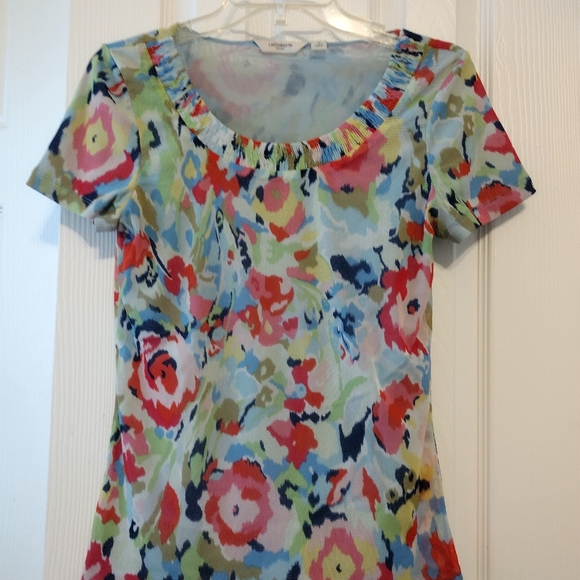 LIZ CLAIBORNE M ABSTRACT FLORAL CONTRASTING SCOOP NECK TOP - Picture 1 of 3